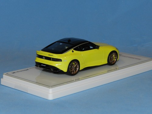 TSM Model 1/43 Nissan Fairlady Z Proto Spec 2023 Ikazuchi Yellow MiB - Picture 2 of 6