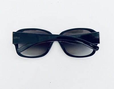 Burberry Black Oversized Oval Frame W Plaid Temple  display picture 3