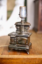 Vintage Acme Stove Salesman Sample Japanned Desk Lamp countertop light