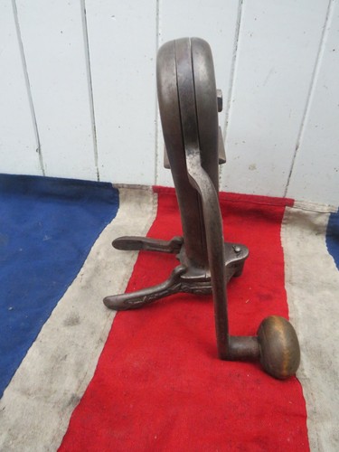 ANTIGUO ABRIDOR DE BOTELLA DE CORCHO MECÁNICO VINO DE HIERRO FUNDIDO CHAMPÁN - Imagen 6 de 10