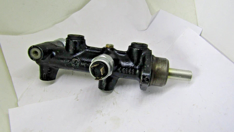 Cilindro maestro de freno Beck/Arnley 072-8023 NUEVO Foto 2 de 4