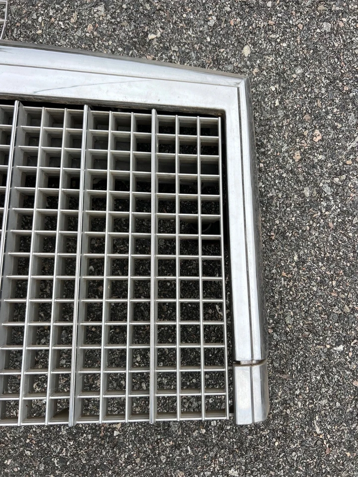 1985-1989 Lincoln Town Car Ford OE Chrome Front Grill Insert Panel E5VB8150AB - Image 4 of 4