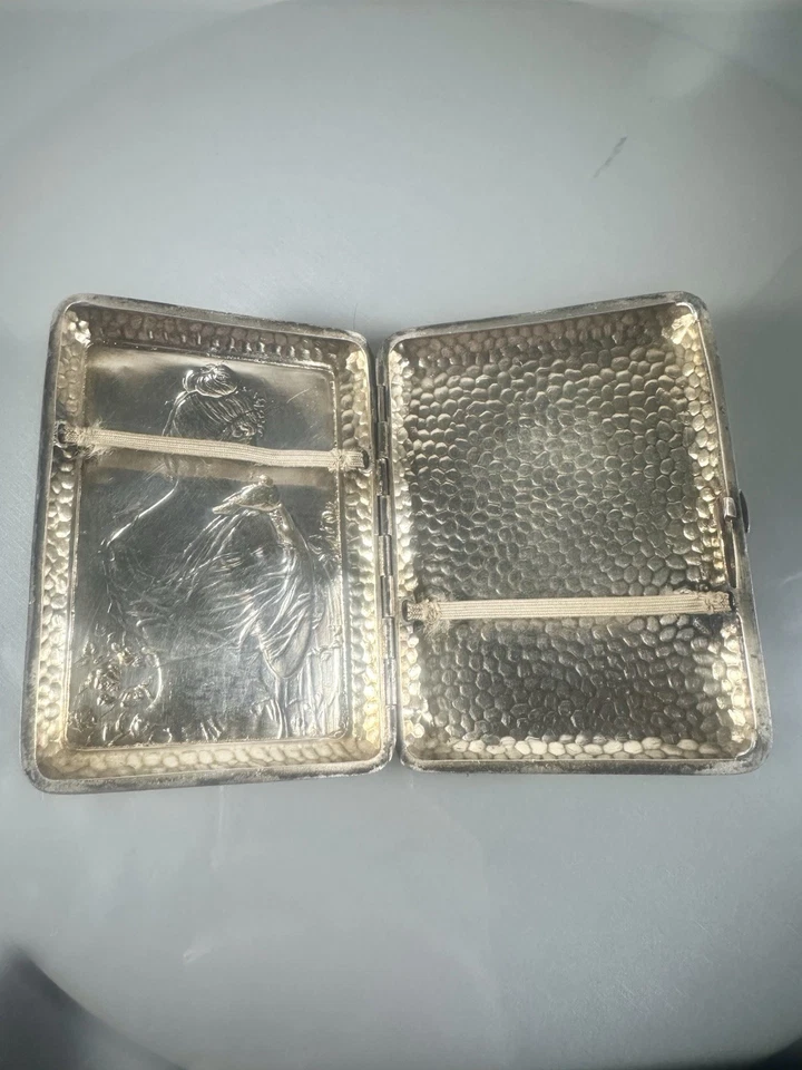 Antiguo estuche de cigarrillos grabado Art Nouveau de plata 800 para mujer francesa Foto 4 de 4