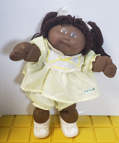 Cabbage Patch Doll AA Girl 1984 OK Factory