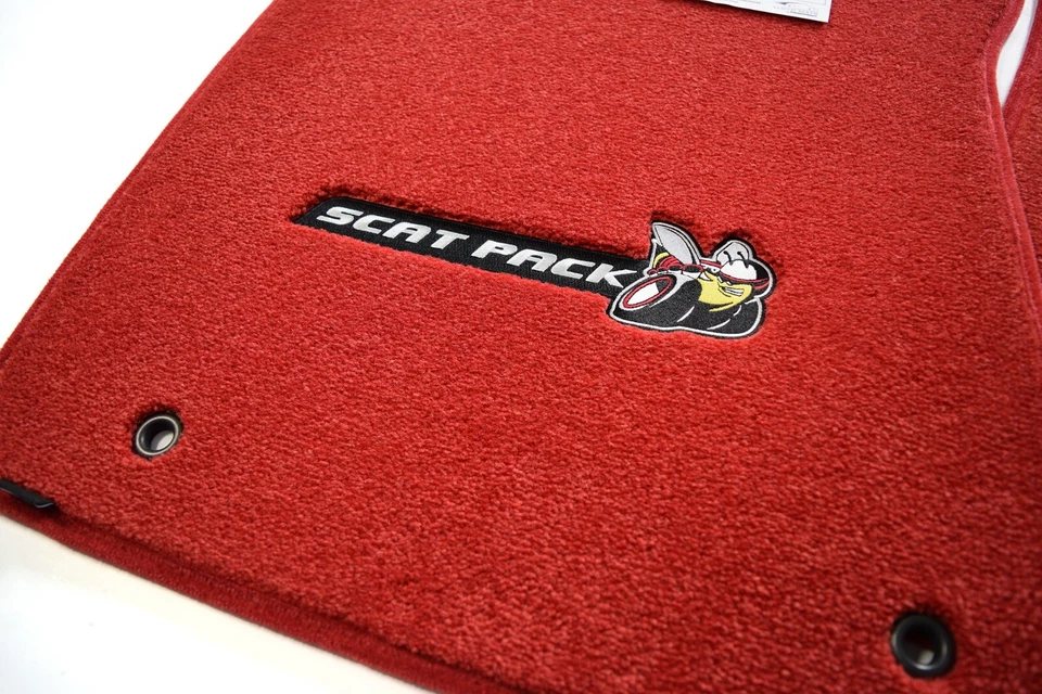 Dodge Charger Scat Pack Bee Floor Mats 4PC Red Nice Premium Upgrade 32oz InStock - Imagem 3 de 4
