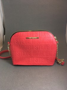red handbolsa purse