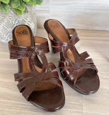 Sofft Croco Embossed Sandals Slip On Dark Brown Comfort Classic Timeless US 7.5