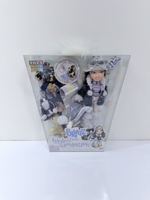 Bratz Wintertime Wonderland Dana Doll 2003 TOTY Brand new in box!