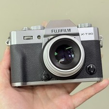 Fujifilm X-T30 XT30 26.1MP Mirrorless Digital Camera 35mm f1.6 Lens - 90 NEW