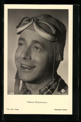 AK Heinz Rühmann in Quax, der Bruchpilot mit Fliegerhaube und Fliegerbrille 