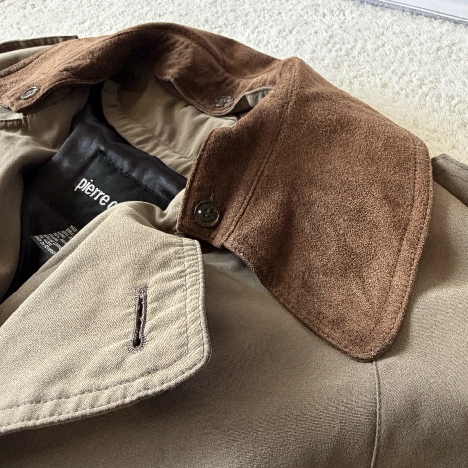 Abrigo de trinchera de colección Pierre Cardin para hombre cuello de cuero 40L | Forro extraíble Foto 3 de 4