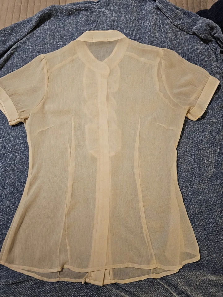 Blusa feminina SAM & MAX semi transparente rosa pêssego com babados manga curta GRANDE - Imagem 2 de 4