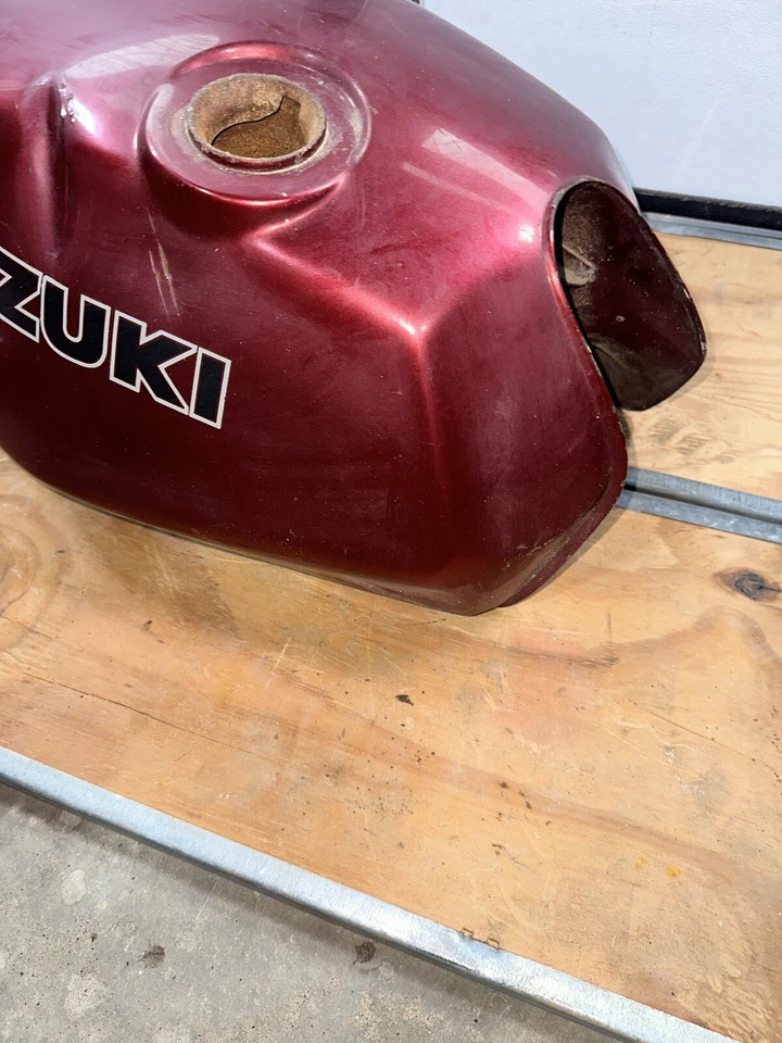 Suzuki GS1100E 1982 tanque de combustible GS1100 E GS 1100 E gasolina Foto 2 de 4