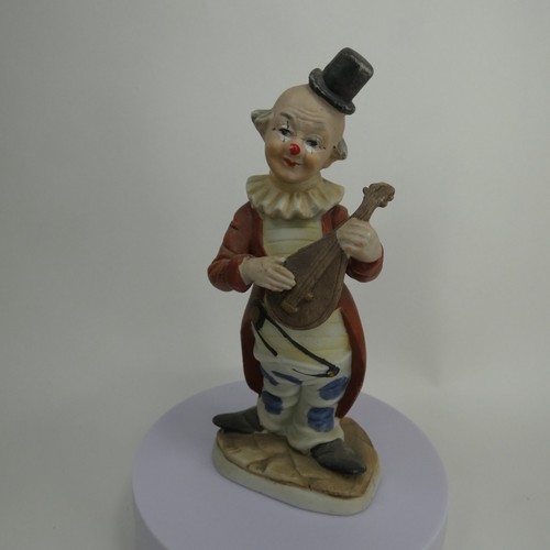 Vintage Musical Hobo Clown Playing Guitar painted Figurine Korea UCGC WZKVU - Picture 8 of 14