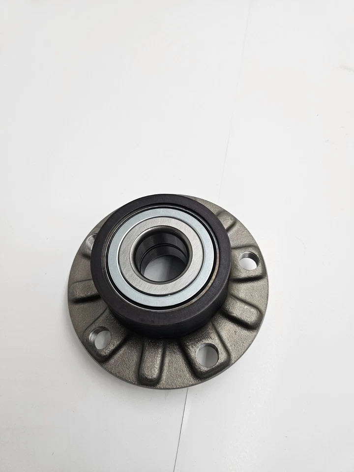 Moog Rear Wheel Bearing & Hub Assembly 512336 For Audi A3 / Volkswagen Golf - Image 2 of 4