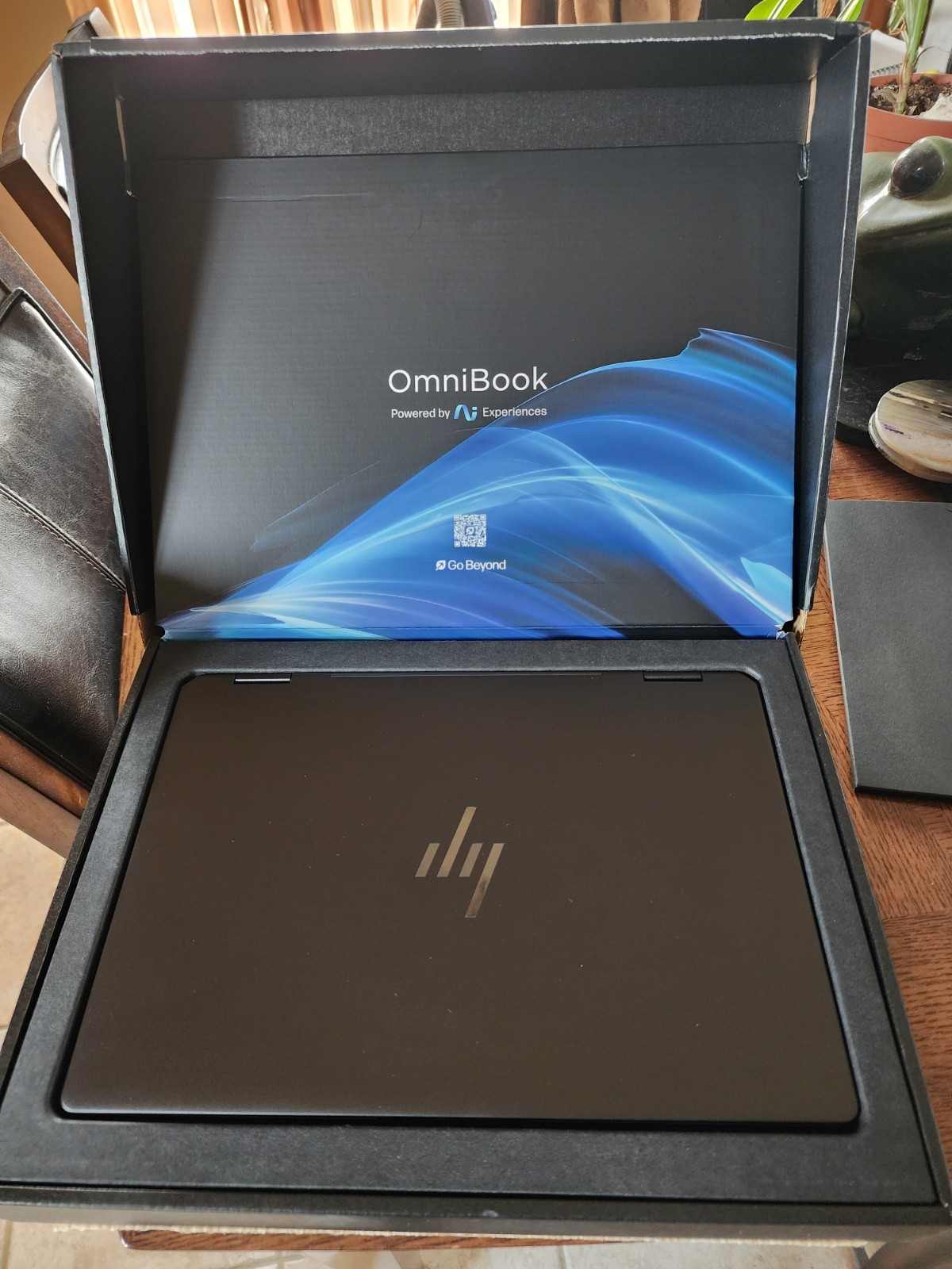 HP OmniBook Ultra Flip 2-in-1 Laptop, AI, 3K OLED 14", Ultra 7 258V, 32G, 1T