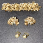 Vintage Gold Tone Leaf Cluster Faux Pearl Bracelet Earrings Jewelry Set