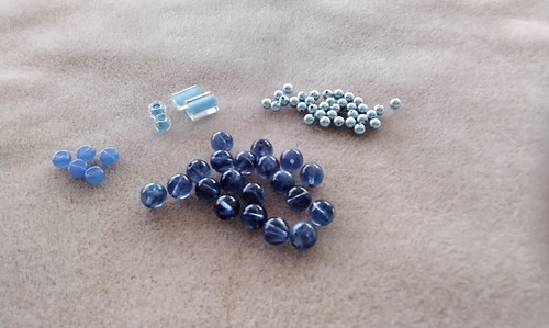 Assorted Loose Beads In Royal Blue And Navy Tones, 25 Bags, 11.6 Oz.