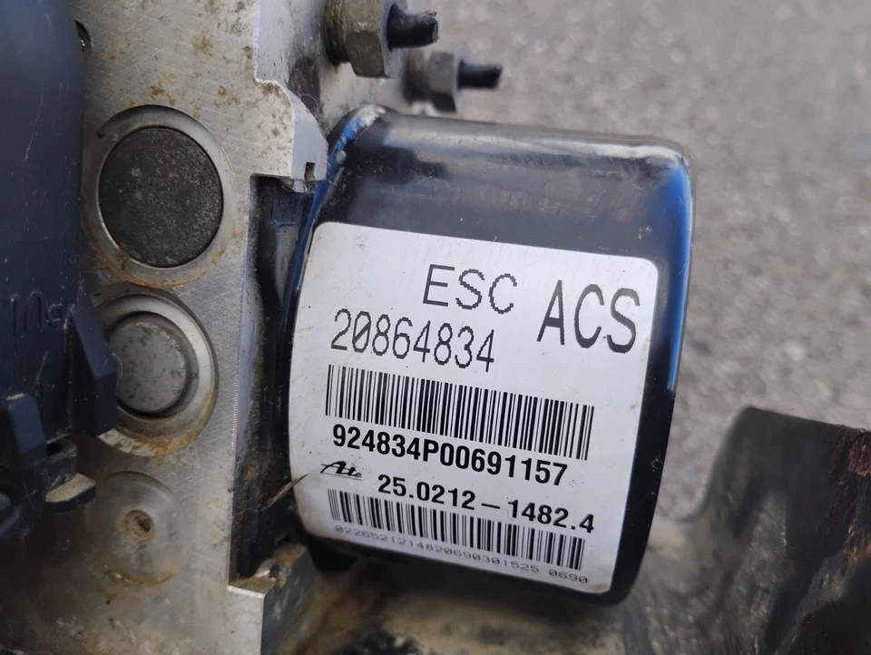 2010 Cadillac SRX 3.0L ABS Anti-Lock Brake Pump Module 20864834 OEM - Image 3 of 4