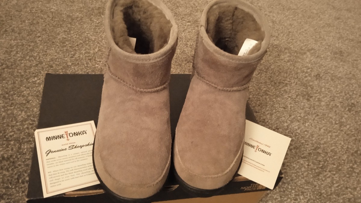 Minnetonka Boots Grey Size NEW with Womens