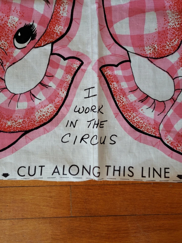 Vintage 1960s Pink Gingham Elephant Fabric Panel doll pillow cut n Sew Pattern - Image 4 of 4