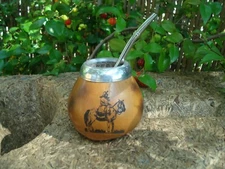 ARGENTINA MATE GOURD YERBA TEA WITH STRAW BOMBILLA SET  Engraving Gaucho, 