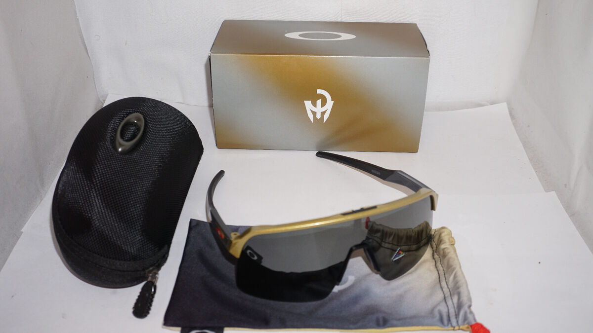 OAKLEY Sunnglasses Sutro Lite Patrick Mahomes Olympic Gold OAKLEY Sunnglasses Sutro Lite Patrick Mahomes Olympic Gold