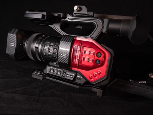 Panasonic AG-DVX200 4K Camcorder with Shoulder Mount, Lots of Extras