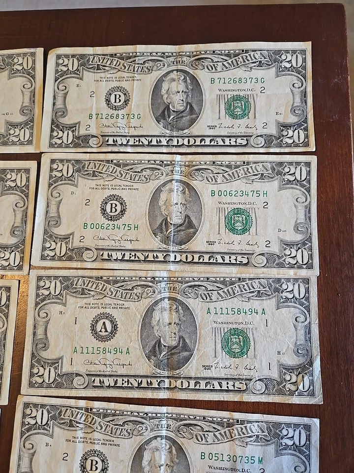 $20 Dollar bills 1990 and 1995 Lot of 8 Old design small face Circulated - Image 4 of 4