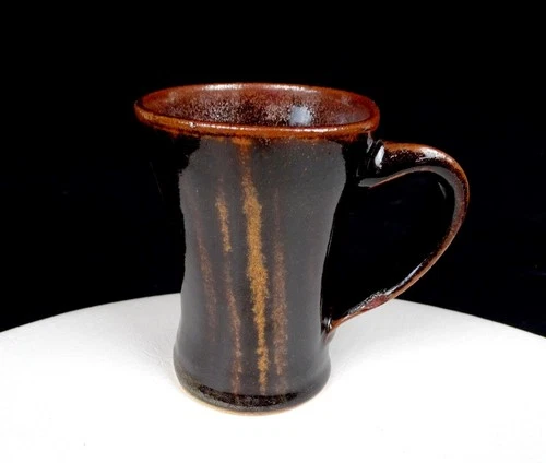 STUDIO ART POTTERY VINTAGE BROWN DRIP GLAZE WHEEL THROWN 4 3/8" MUG