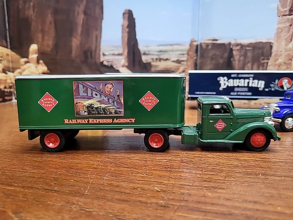 ERTL Diecast Tractor And Trailer's - Image 2 of 4