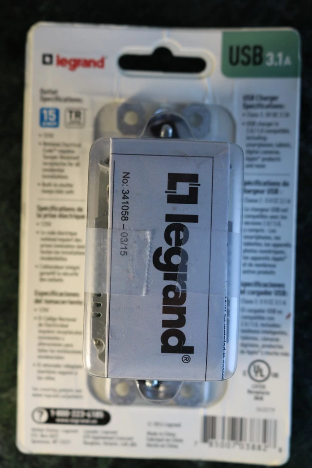 New Legrand 2 USB 3.1A Charger Outlet, TM826USBWCCV6 15 AMP 125 V White - Image 4 of 4