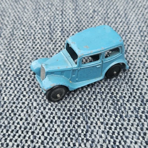 Vintage Dinky Toys 35a Austin Seven Saloon made in England by Meccano 1946/1948