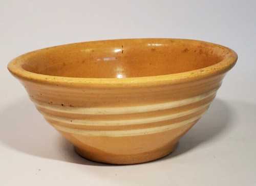 Early 20th C. American Yellowware Mixing Bowl 3 Bands 7.5 inch - Picture 1 of 9