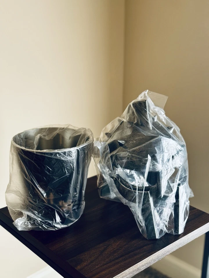 Cubo palomitas Gladiator II con casco exclusivo Foto 3 de 4