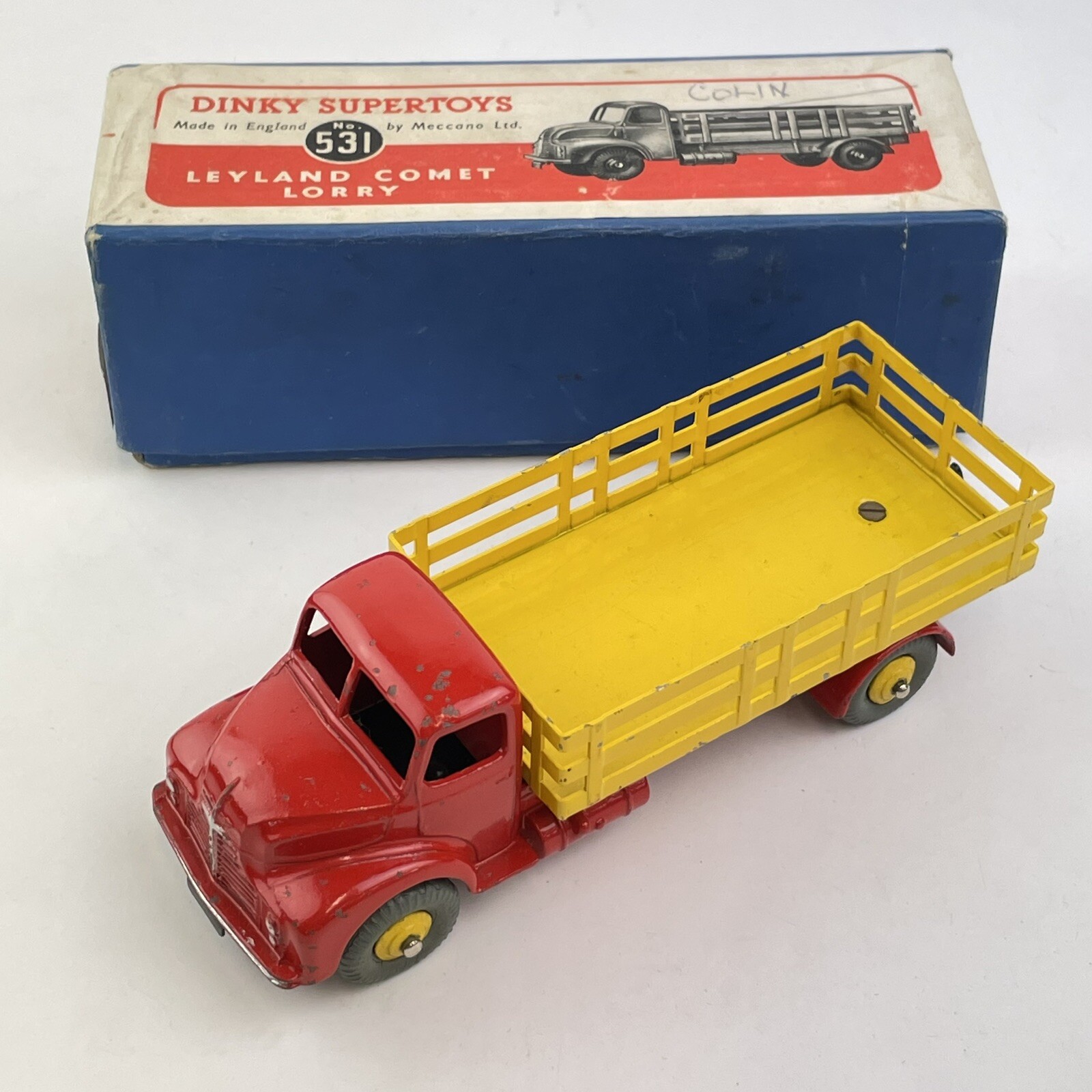 Dinky 531, Leyland Comet Lorry - Free Price Guide & Review
