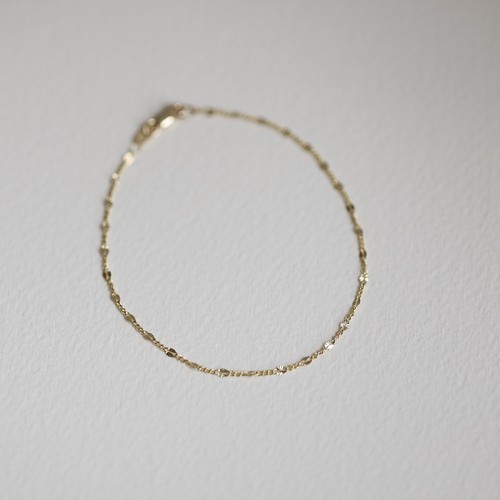 Chain with Diamond Cut Oval Link, Gold 