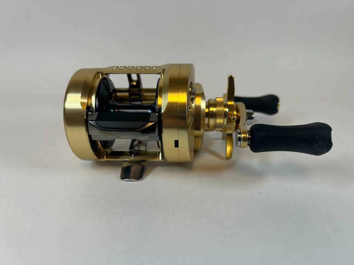 (美品)SHIMANO CALCUTTA CONQUEST MD 400XG Amazon.com : Shimano 23 Bait Reel 23 Calcutta Conquest MD