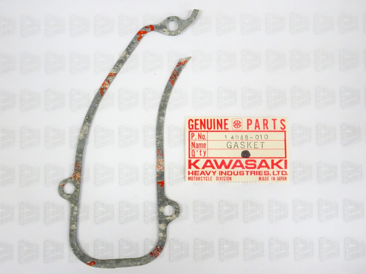 Kawasaki NOS NEW 14046-010 Right Cover Cap Gasket A1 A7 A1SS A7SS