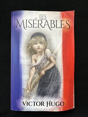 Les Miserables by Victor Hugo - Arcturus Paperback 2017 - Good