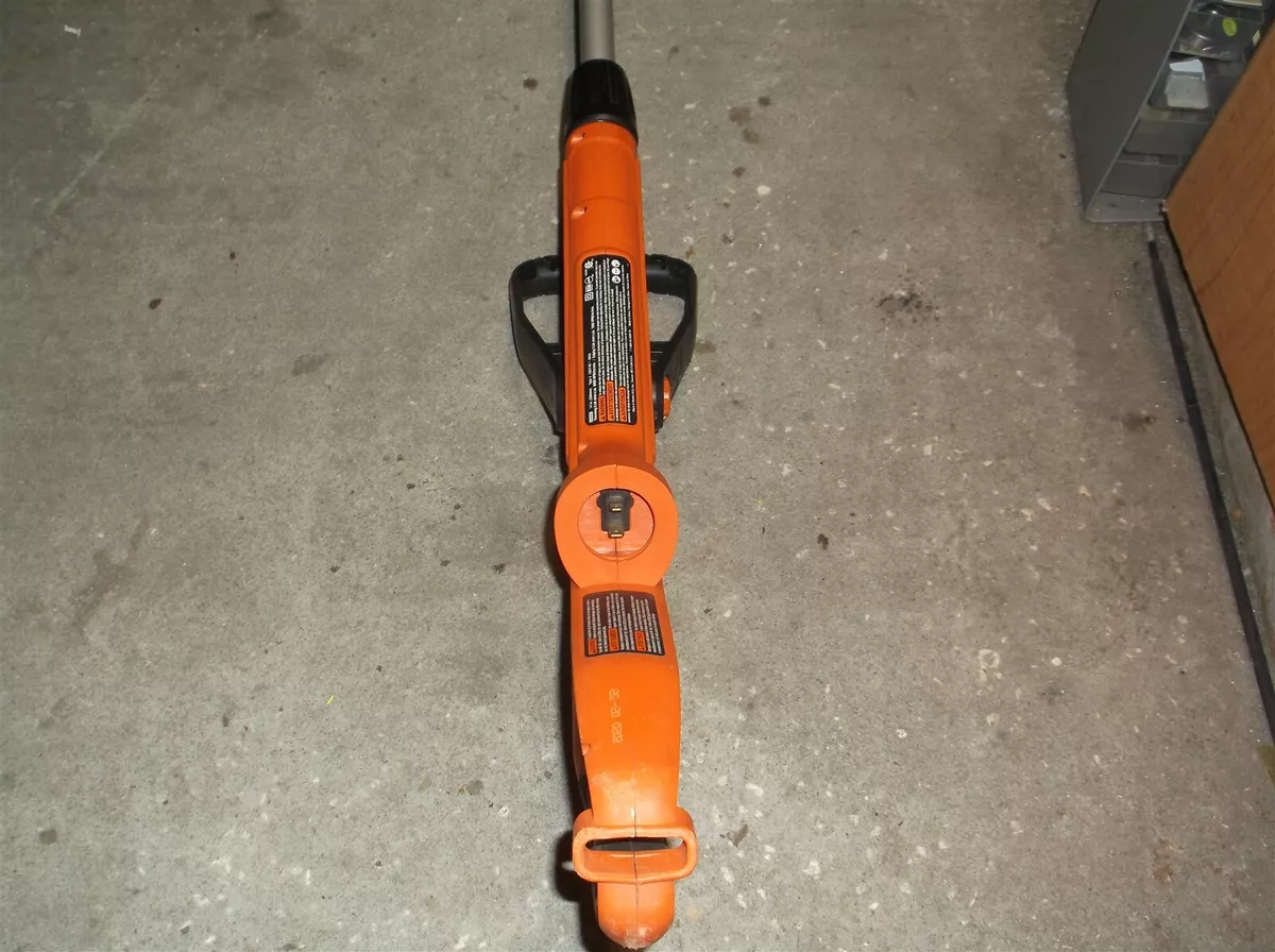 Black Decker GH900 14 Inch 6.5 Amp Electric String Trimmer Edger 38x8x12