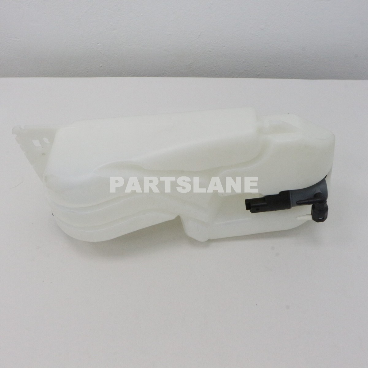 28910-JD000 Nissan OEM Genuine TANK ASSY-WINDSHIELD WASHER