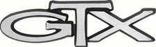 Oer Diecast Adhesive Backed Trunk Lid Emblem For 1972 Plymouth Road Runner Gtx
