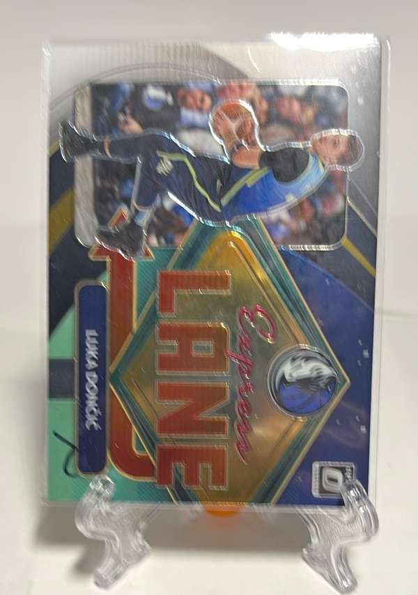 2020-21 Donruss Optic - Express Lane #13 Luka Doncic Excellent