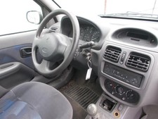 Moyeu avant gauche RENAULT CLIO 2 PHASE 1