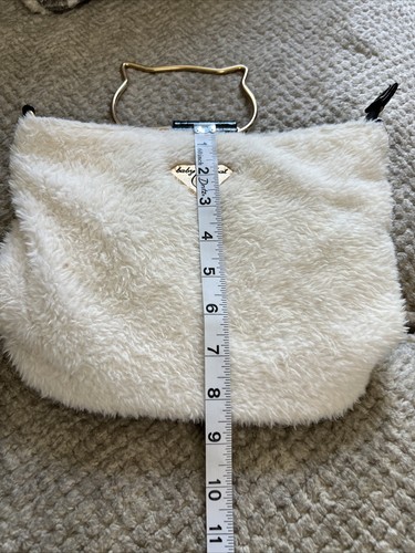 Baby Phat White Fur Hand Held Purse. Cross Body Rings On Purse No Strap - Picture 11 of 13