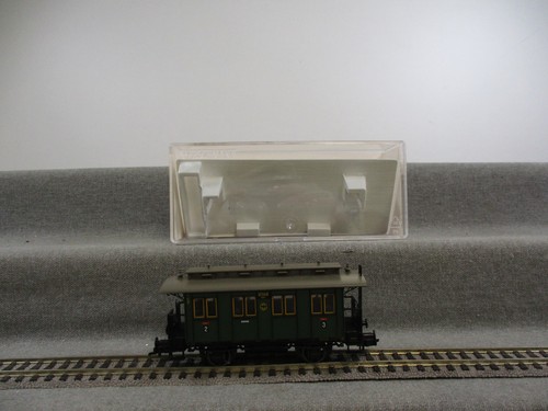Fleischmann Spur H0 5058K Personenwagen 2./3. Kl 37046 Halle der DR in OVP | Zustand: Gebraucht