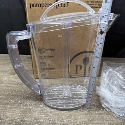 New Pampered Chef Quick Stir Pitcher 2278 Clear Plastic 2 Quart Plunger Mixes