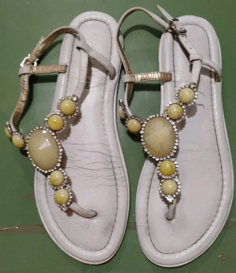 Sandálias femininas Antonio Melani Jeweld - Imagem 3 de 4