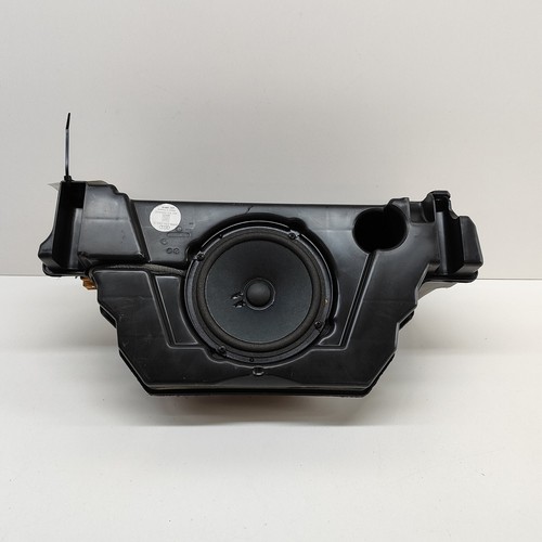 AUDI A4 Avant B9 Altoparlante subwoofer 8W9035382D 2.0 Diesel 110kw 24296209 - Foto 3 di 7